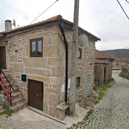 Casa Aninhas Holiday home *