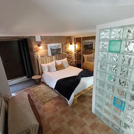 Casa Aninhas 펜션 사브로사